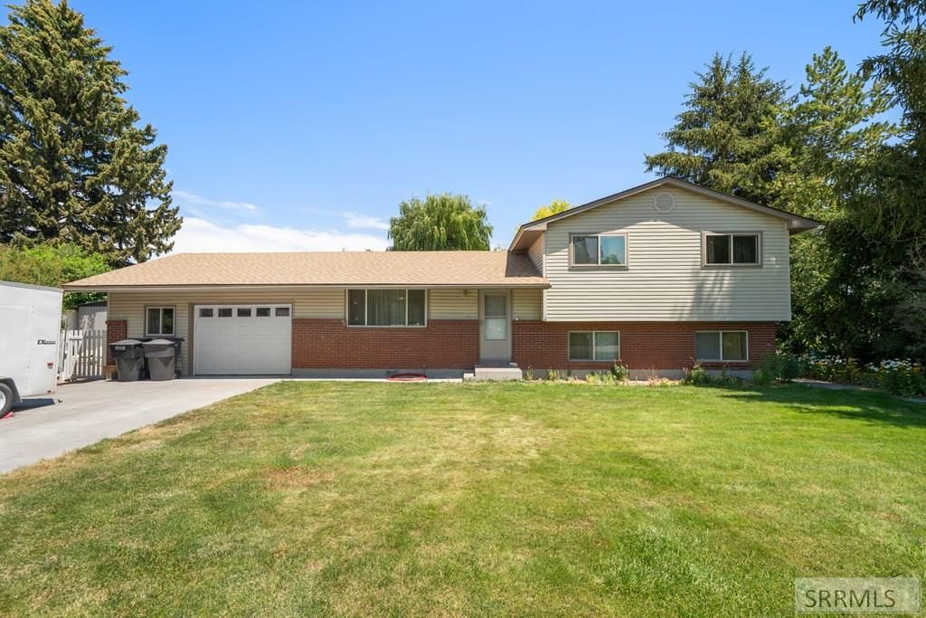 Image 3 of property listing at 226 W Center Street, Firth, ID 83236