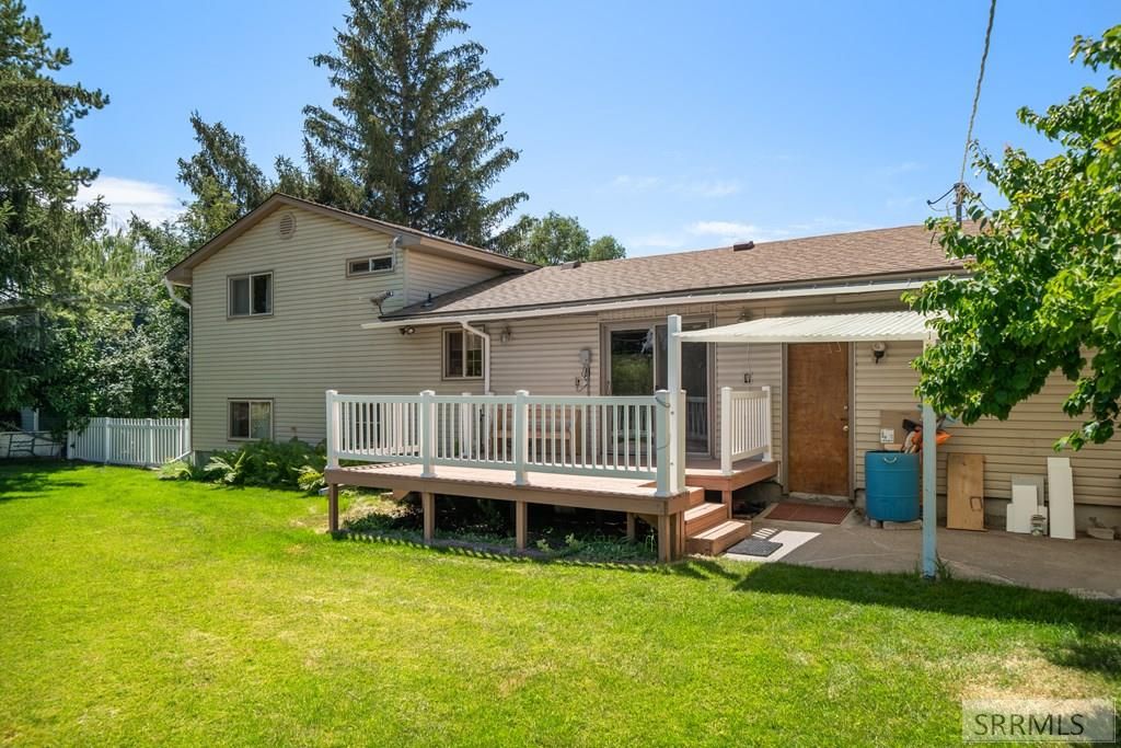 Image 36 of property listing at 226 W Center Street, Firth, ID 83236