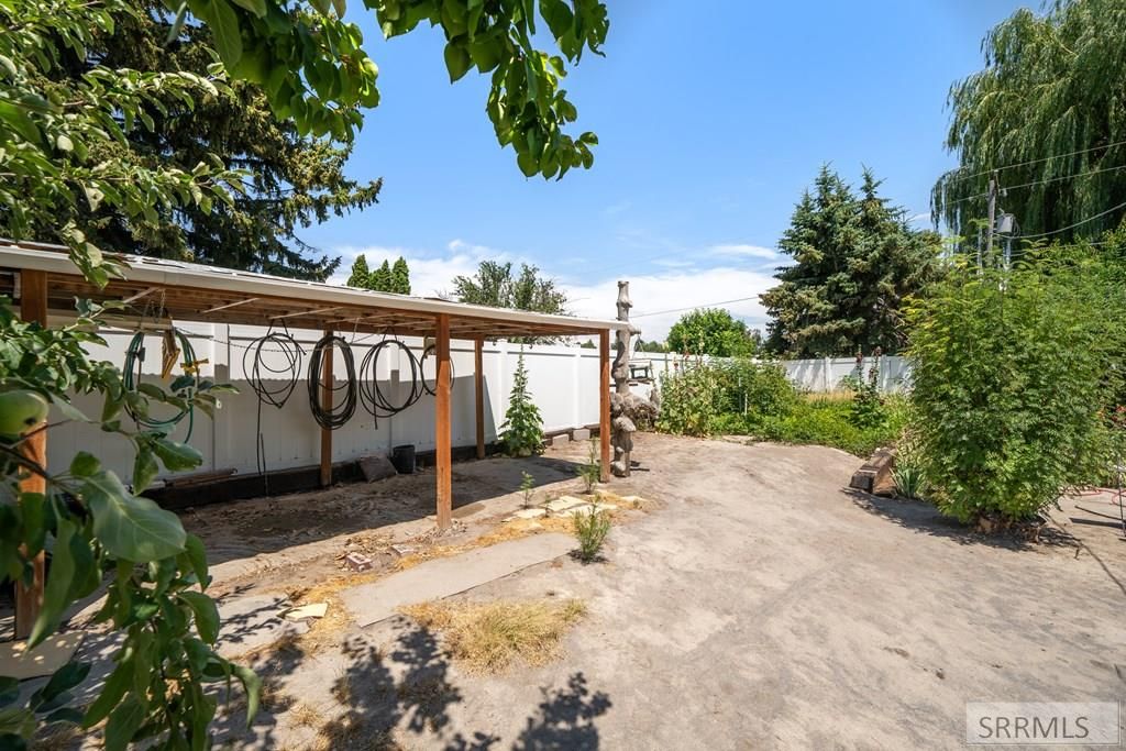 Image 41 of property listing at 226 W Center Street, Firth, ID 83236