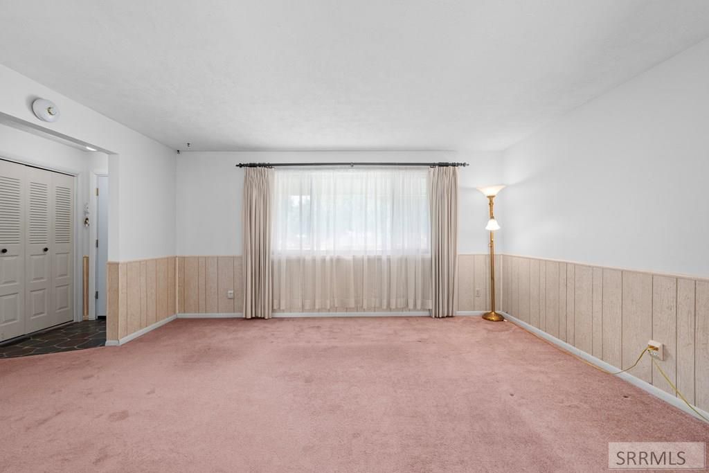 Image 8 of property listing at 226 W Center Street, Firth, ID 83236