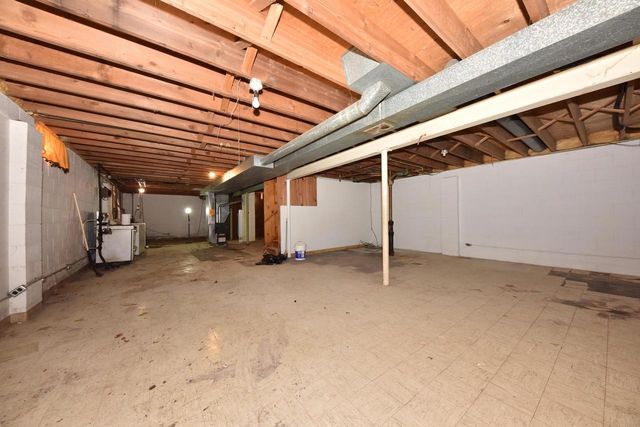 10208 W Terra AVENUE, Milwaukee, WI 53224