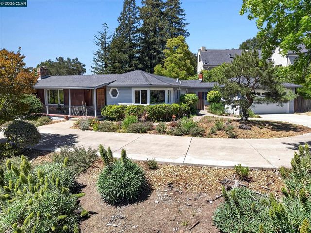 25 Robert Road, Orinda, CA 94563