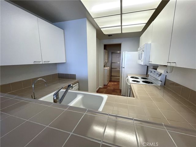 525 E Seaside 1806, Long Beach, CA 90802