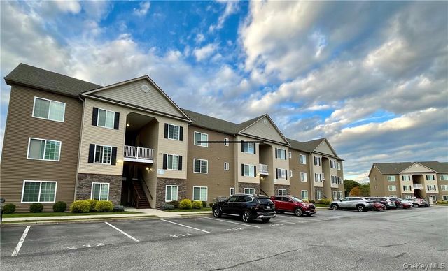 44 High Street 333, Chester, NY 10918