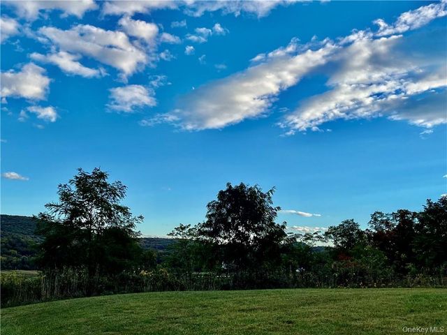 44 High Street 333, Chester, NY 10918