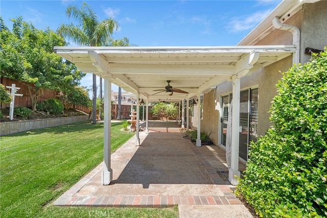32015 Via Bonilla, Temecula, CA 92592