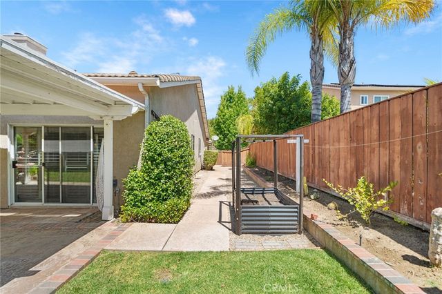 32015 Via Bonilla, Temecula, CA 92592