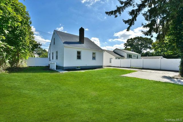 11 Grant Street, Roosevelt, NY 11575