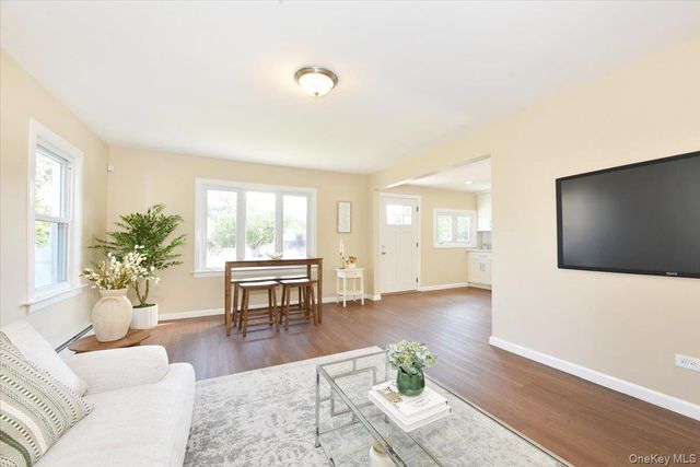 11 Grant Street, Roosevelt, NY 11575