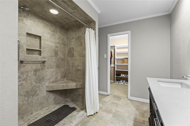 403 N Casa Grande Circle, Duncanville, TX 75116