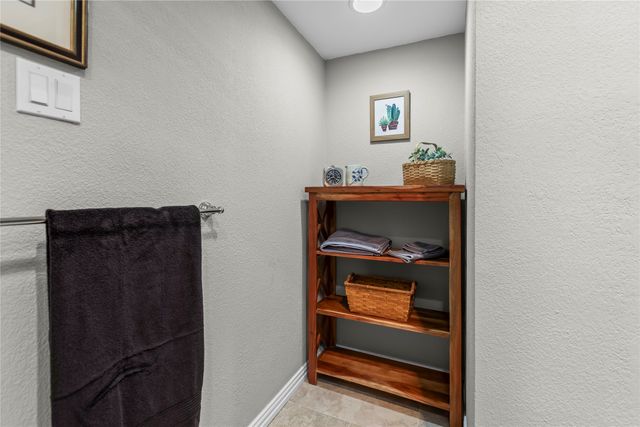 403 N Casa Grande Circle, Duncanville, TX 75116