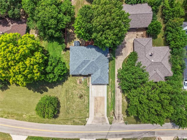 403 N Casa Grande Circle, Duncanville, TX 75116
