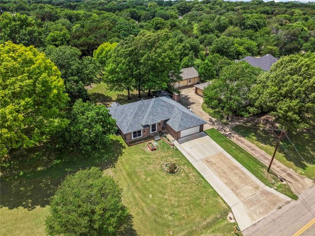 403 N Casa Grande Circle, Duncanville, TX 75116