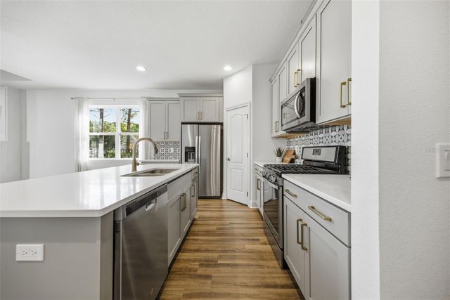 14831 TRAILS EDGE BOULEVARD, Odessa, FL 33556