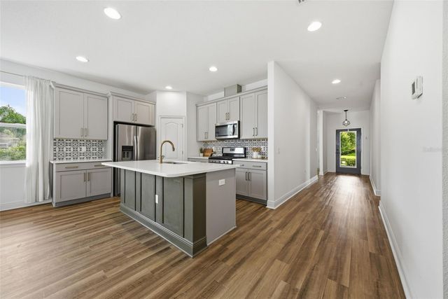 14831 TRAILS EDGE BOULEVARD, Odessa, FL 33556