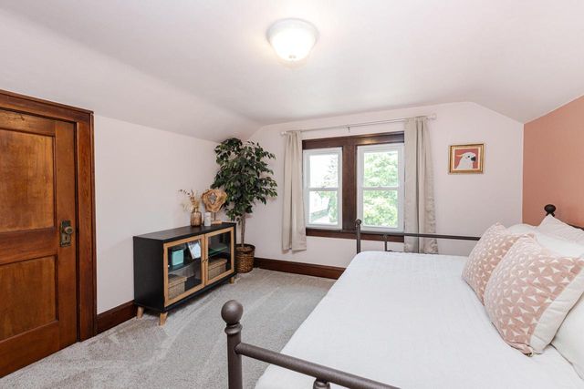 1832 N 54th STREET, Milwaukee, WI 53208