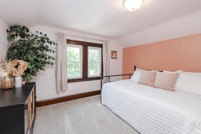 1832 N 54th STREET, Milwaukee, WI 53208