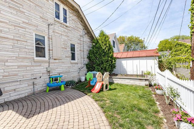 1832 N 54th STREET, Milwaukee, WI 53208
