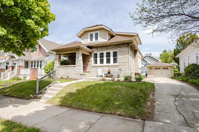 1832 N 54th STREET, Milwaukee, WI 53208