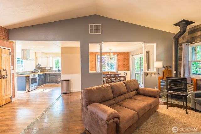 2909 E Defrang Street, Port Angeles, WA 98362