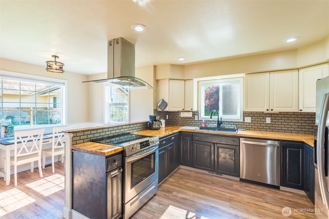 2909 E Defrang Street, Port Angeles, WA 98362