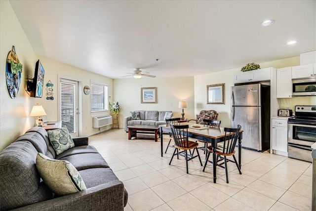 1924 On The Beach Dr 535, Port Aransas, TX 78373