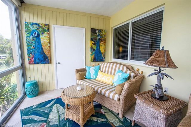 820 Ketch DR 8, Naples, FL 34103