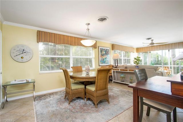 820 Ketch DR 8, Naples, FL 34103