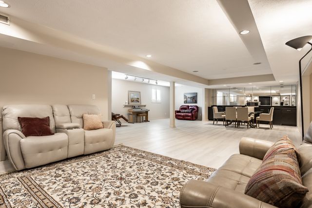 4826 Deer Ridge Drive N, Carmel, IN 46033