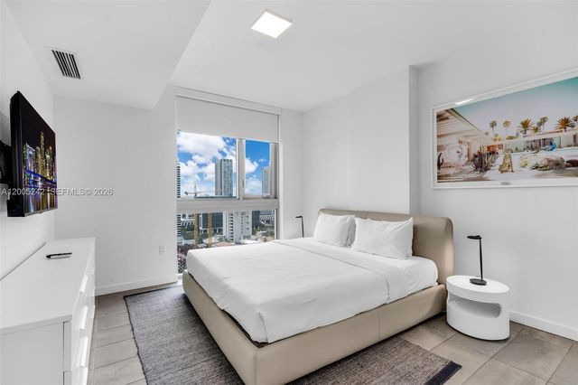 227 NE 2nd St 2503, Miami, FL 33132