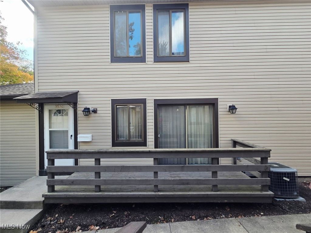 552 Turney Road C, Bedford, OH 44146