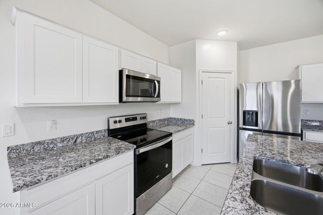 9615 W Albeniz Place, Tolleson, AZ 85353