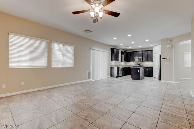 1067 Fish Pond, Las Vegas, NV 89104