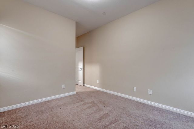 1067 Fish Pond, Las Vegas, NV 89104
