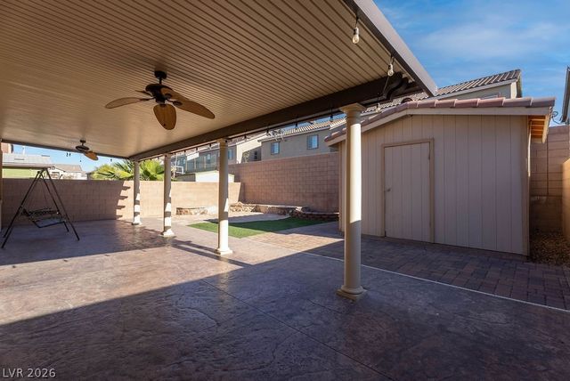 1067 Fish Pond, Las Vegas, NV 89104