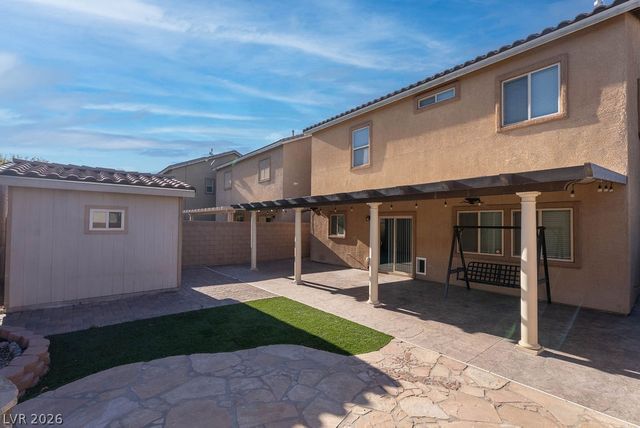 1067 Fish Pond, Las Vegas, NV 89104