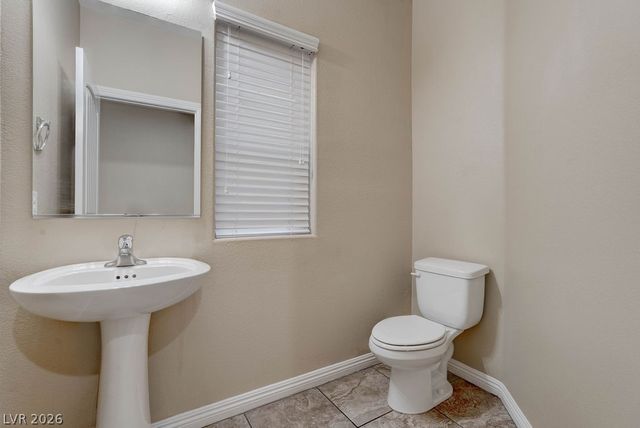 1067 Fish Pond, Las Vegas, NV 89104