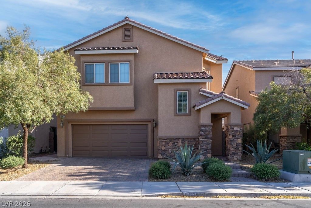 1067 Fish Pond, Las Vegas, NV 89104