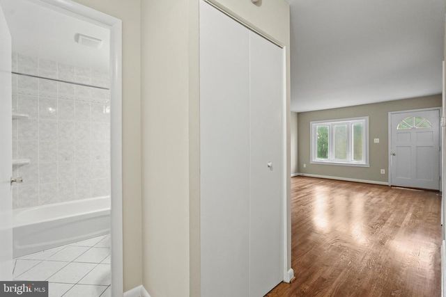 4511 HOLMES RUN PKWY, Alexandria, VA 22304