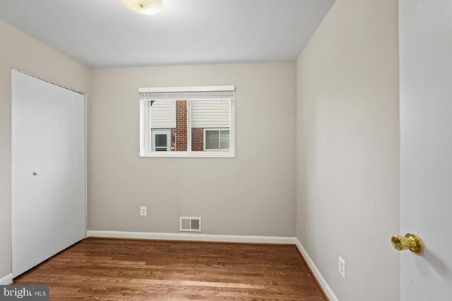 4511 HOLMES RUN PKWY, Alexandria, VA 22304