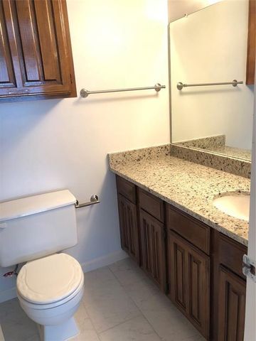 2601 S Braeswood Boulevard 203, Houston, TX 77025