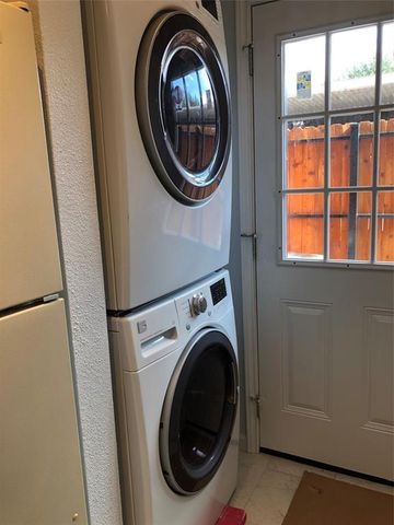 2601 S Braeswood Boulevard 203, Houston, TX 77025