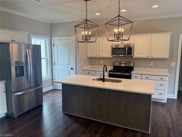 2498 Settle Bridge Road, Stoneville, NC 27048