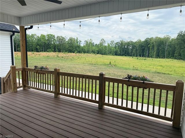 2498 Settle Bridge Road, Stoneville, NC 27048
