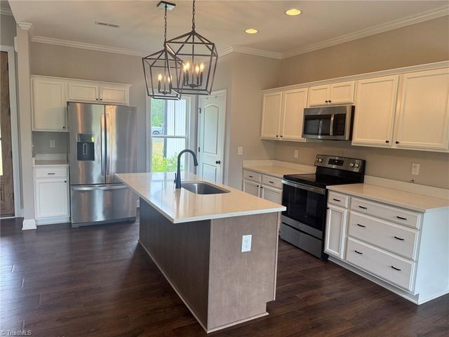 2498 Settle Bridge Road, Stoneville, NC 27048