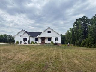 2498 Settle Bridge Road, Stoneville, NC 27048