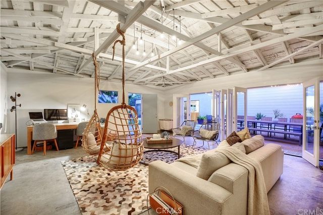 1357 Sussex Lane, Newport Beach, CA 92660