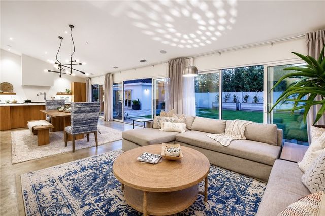 1357 Sussex Lane, Newport Beach, CA 92660