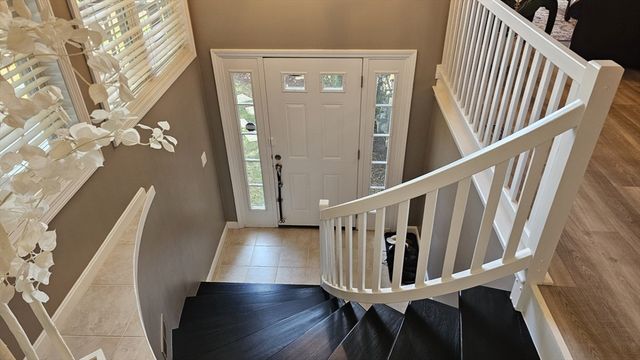 10 Paul Revere Path 10, Hopkinton, MA 01748