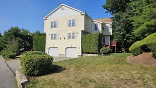 10 Paul Revere Path 10, Hopkinton, MA 01748